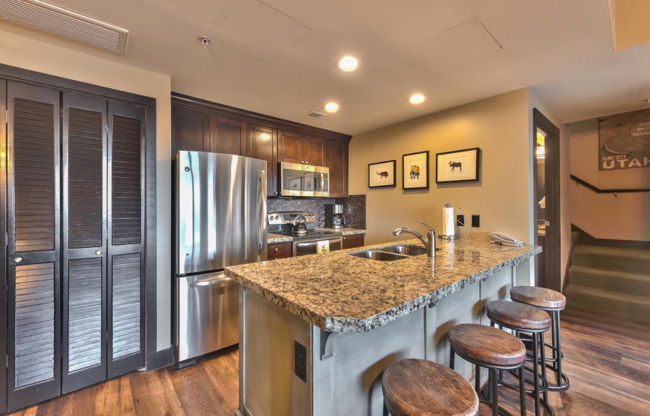 Sundial Condo In Canyons Village, Patio, Outdoor Pool & Hot Tubs, Walk To Hiking & Biking B508 Park City Exterior photo